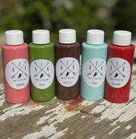 The Ruffled Daisy Holiday Chalk Paint Pack – 5 Colors by Beth