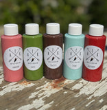 The Ruffled Daisy Holiday Chalk Paint Pack – 5 Colors by Beth